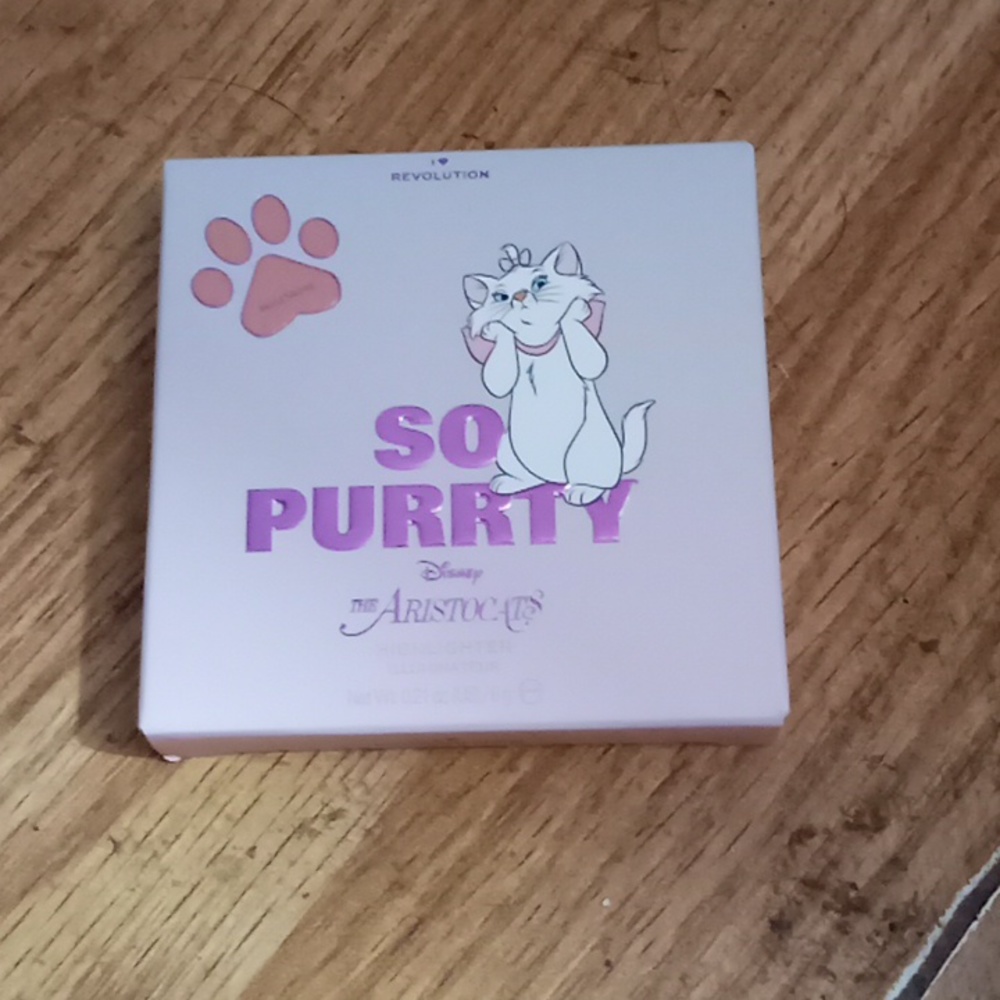 I love Revolution Aristocats Highlighter